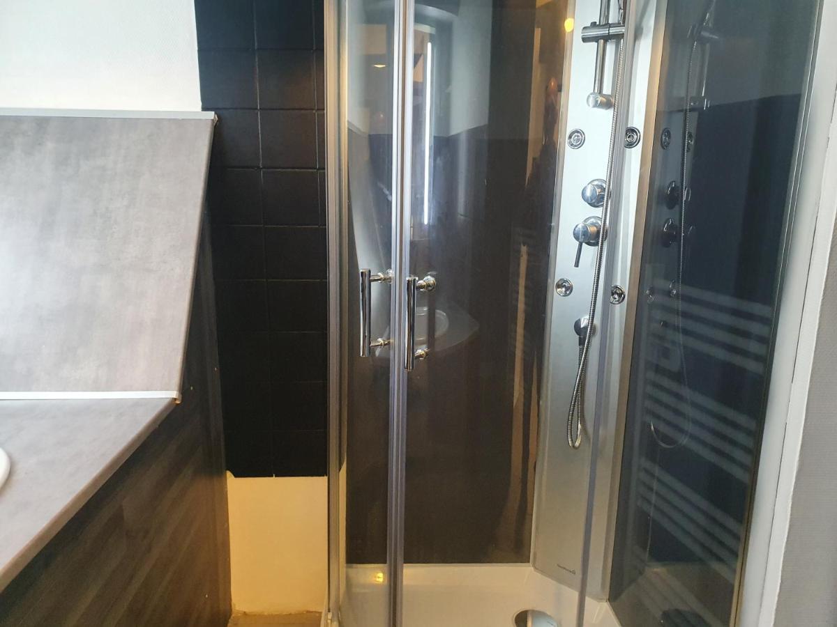 Firas Appartement Valenciennes Eksteriør bilde